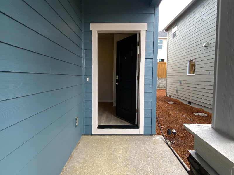 3550 Sw Snowberry Ave - Photo 3 of 24