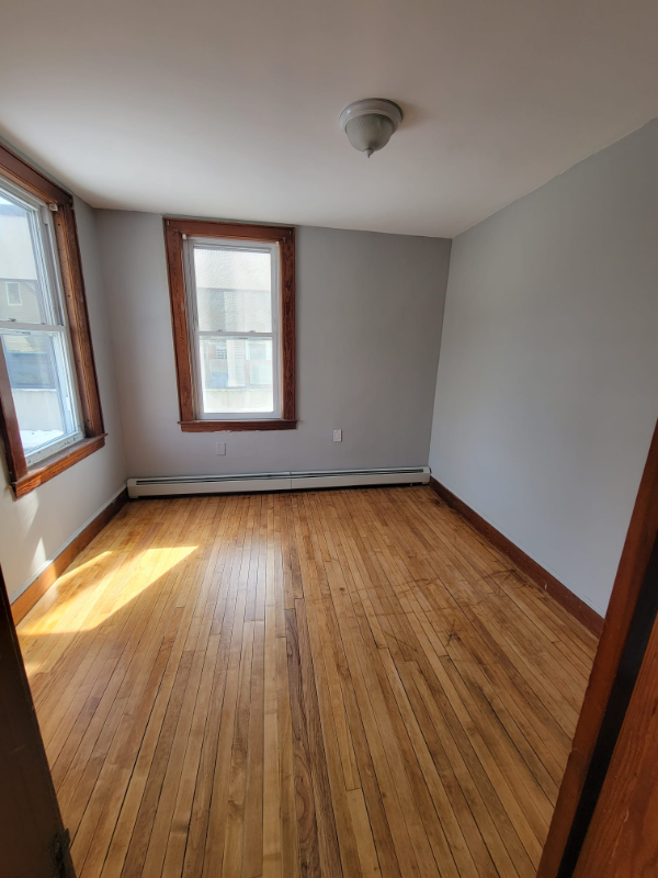 296 Amherst St #4 - Photo 3 of 8