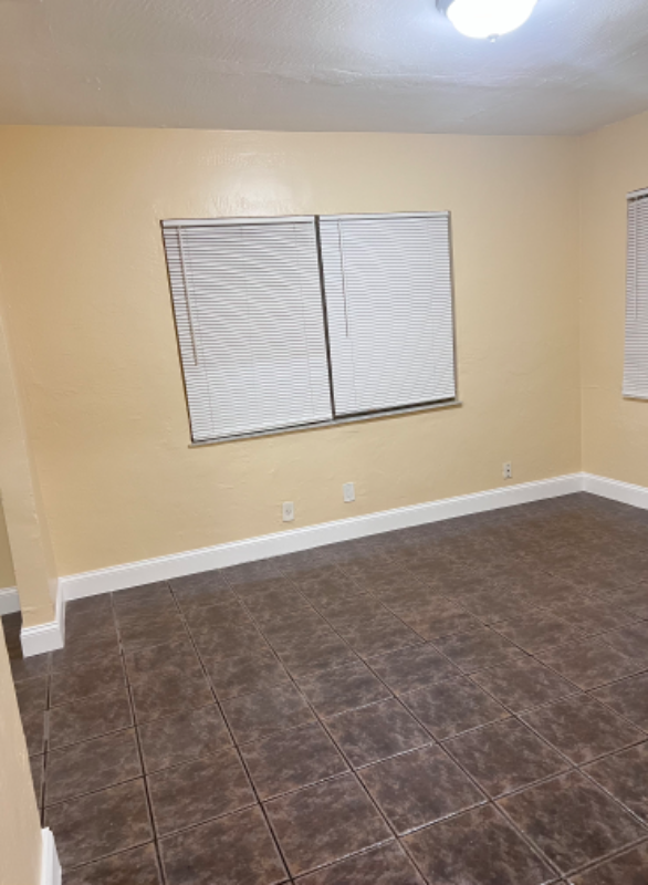 209 Nwstreet - Photo 4 of 11