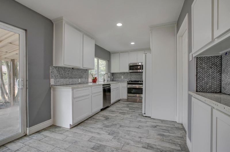 1414 Ridgecrest Dr