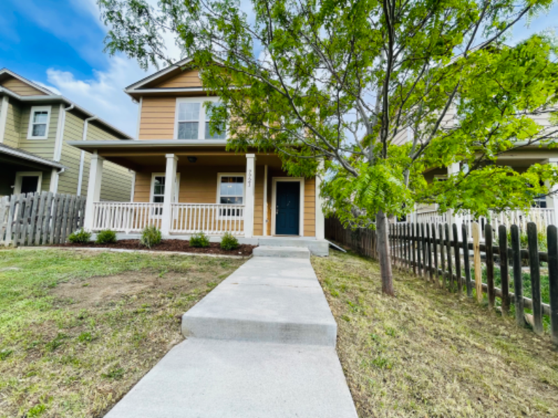 7721 Crestone Peak Trl - Photo 7 of 34