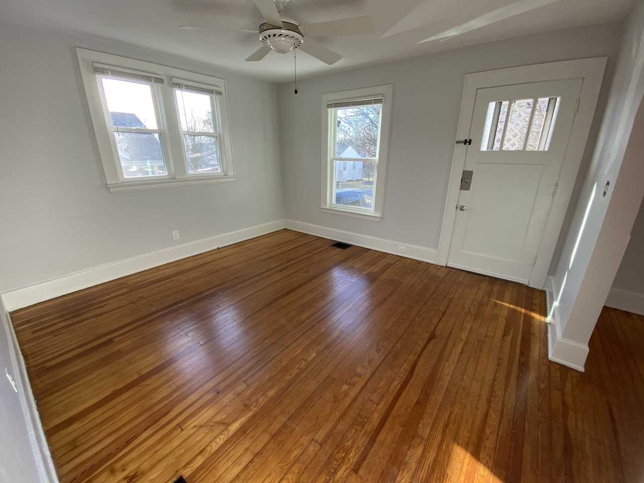 705 Maple Ave - Photo 2 of 14