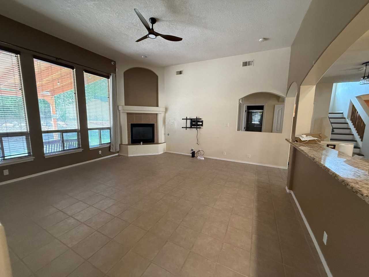 6400 Freemont Hills Loop Ne - Photo 4 of 12