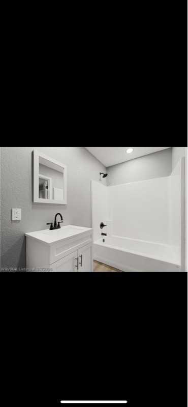 2108 Boston St - Photo 7 of 9