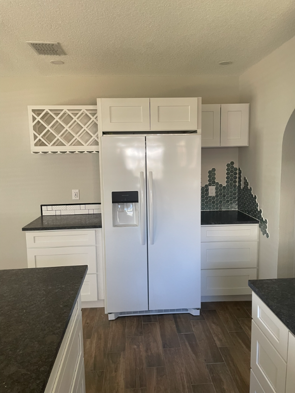222 Banana St #222 - Photo 2 of 13