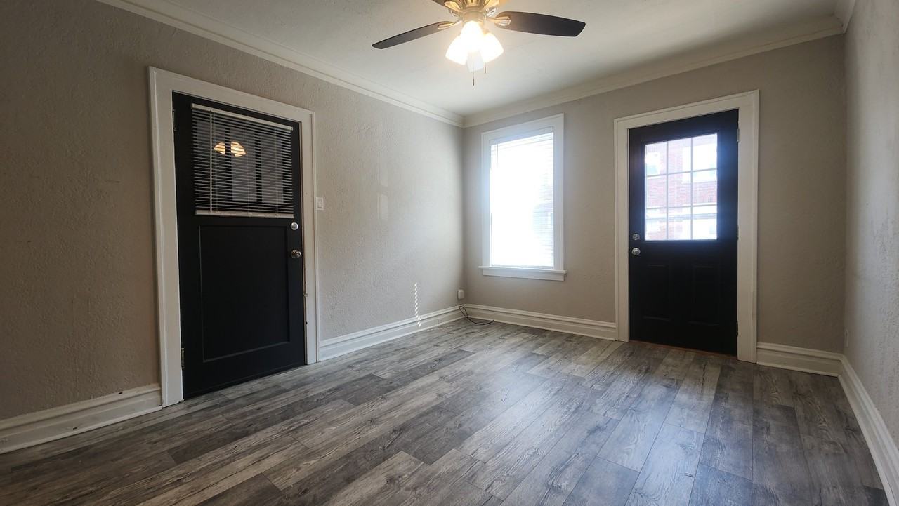 1003 Art Hill Pl #1stFL - Photo 3 of 14