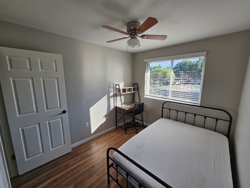 19403 Youngtree Cir - Photo 2 of 3