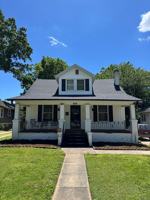 featured image of 620 E Delmar St