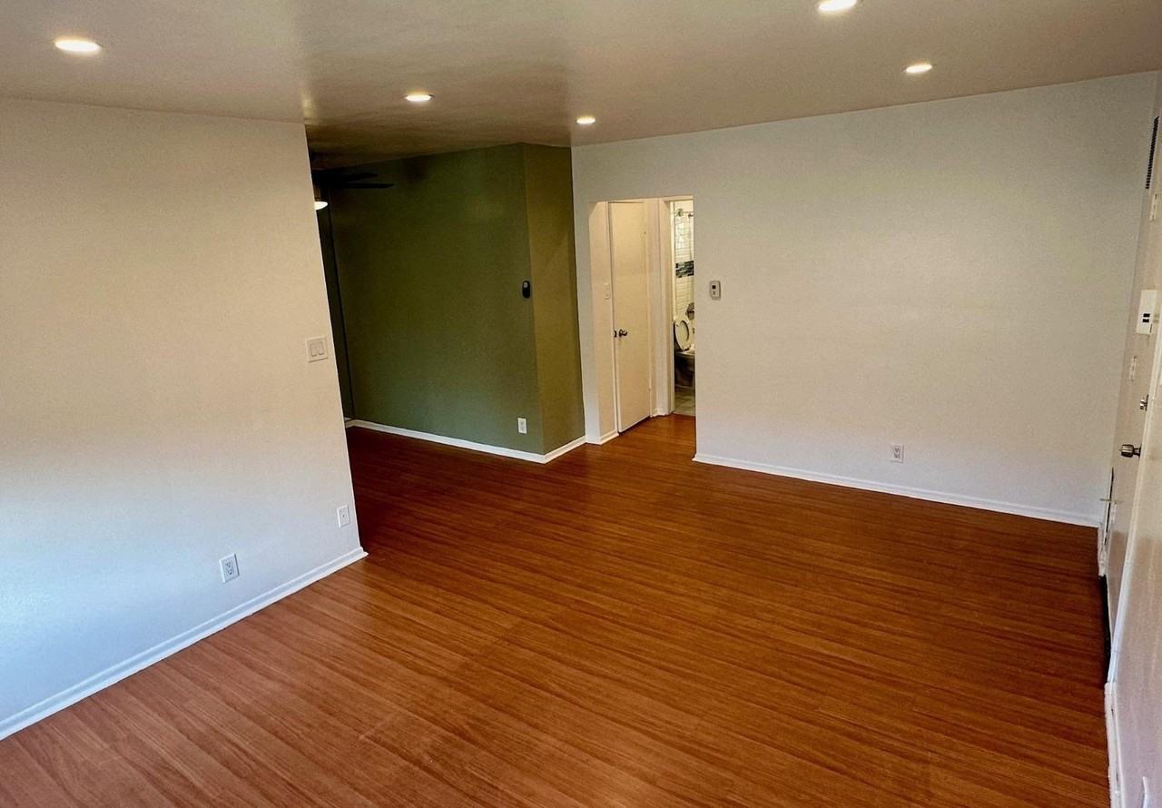 18546 Clark St - Photo 2 of 22