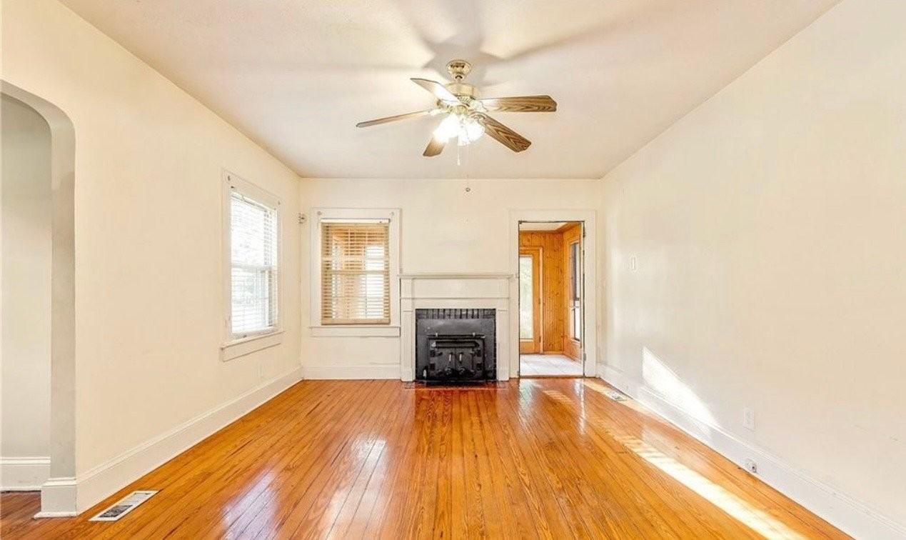 6590 Cliffdale Rd - Photo 2 of 20