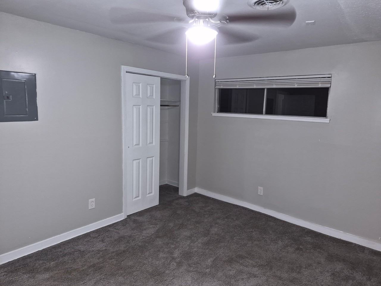 612 Heather Ln - Photo 4 of 11