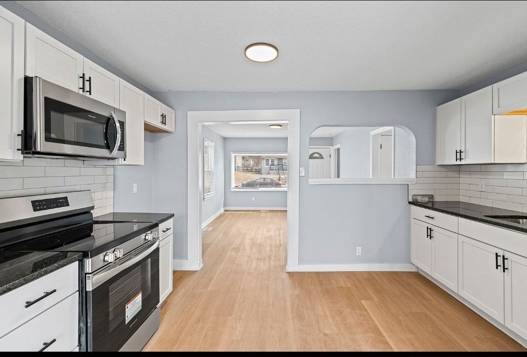 5752 College Ave - Photo 4 of 19