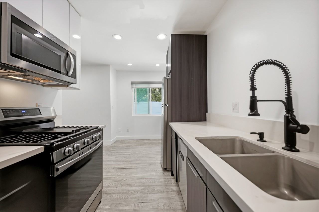 2561 W Ave #5 - Photo 4 of 50