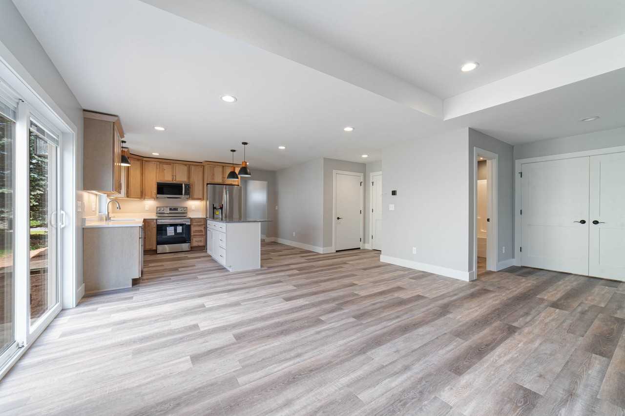 3319 Baxter Ave - Photo 2 of 16