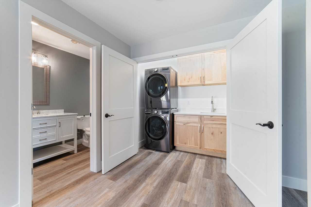 3319 Baxter Ave - Photo 3 of 16