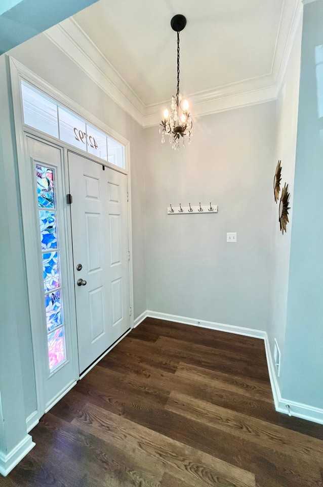 42792 Cedar Hedge St - Photo 2 of 20
