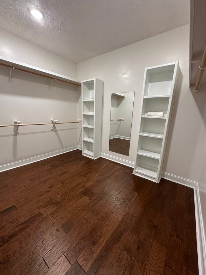 1016 Jacques Dr - Photo 3 of 13