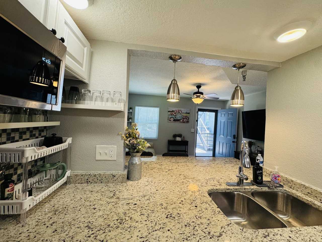 7246 E Bank Dr - Photo 4 of 28
