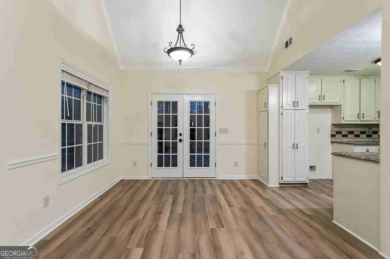 160 Windward Dr - Photo 7 of 28