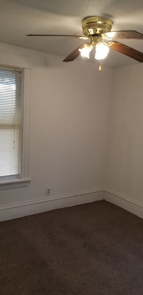 2410 University Ave Ne - Photo 6 of 8