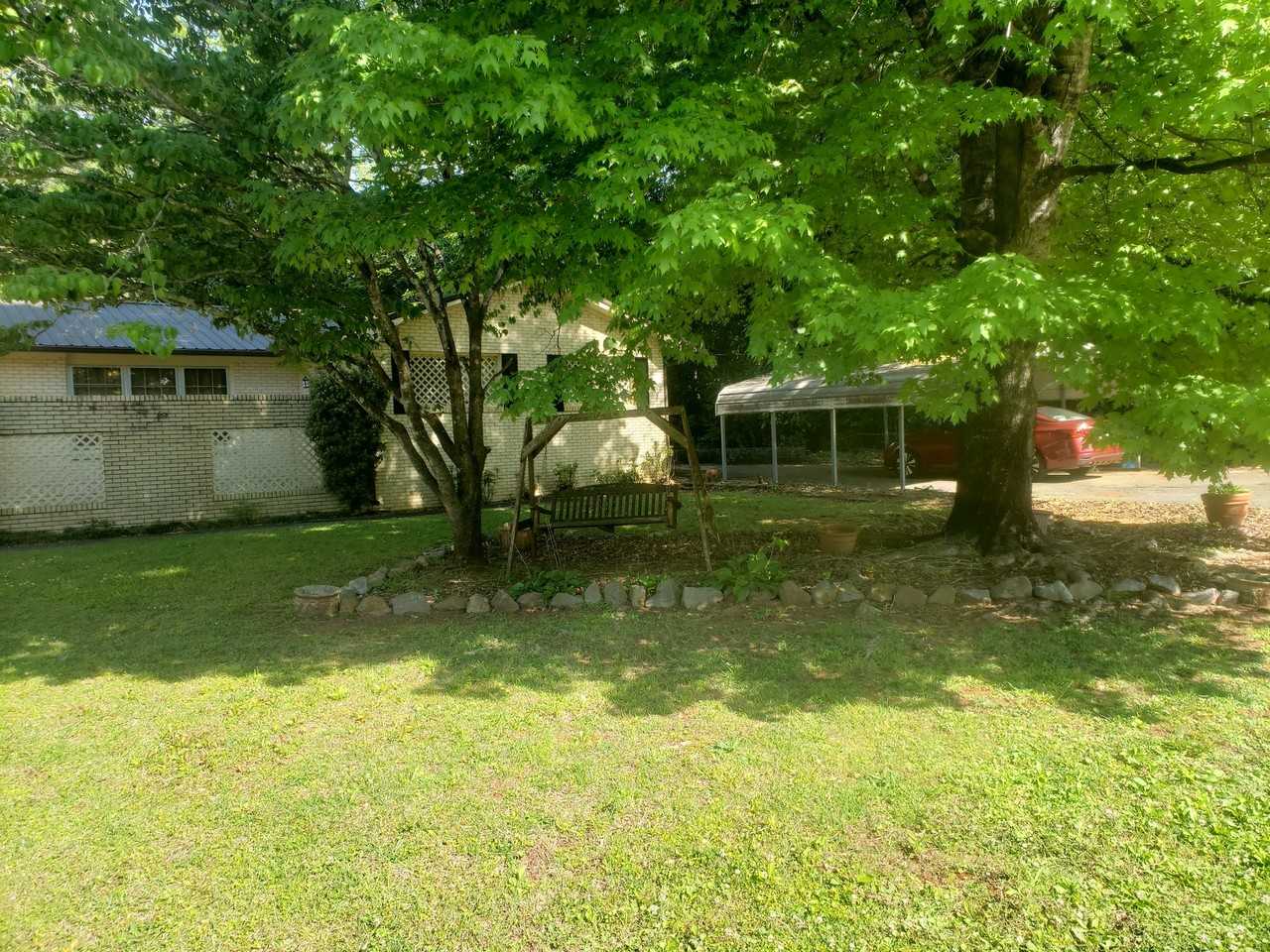 509 8th Ave Ne - Photo 2 of 16