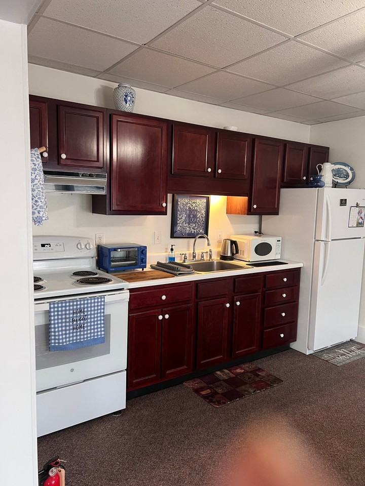 1 Furnished Mid Or Long Termbr #2ndFL - Photo 3 of 34
