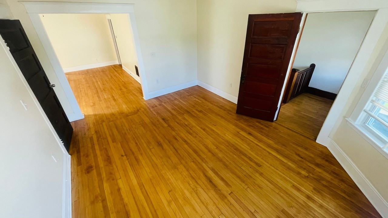 1560 Miller St #2 - Photo 2 of 17