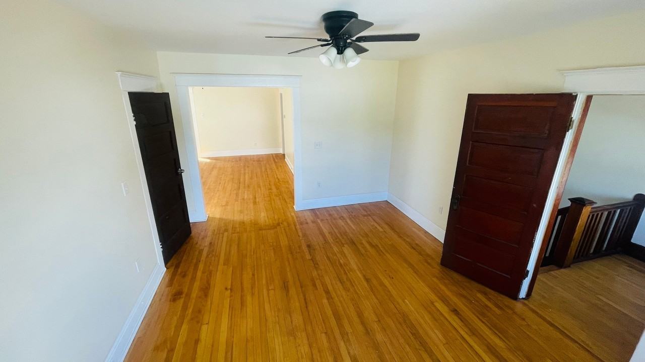 1560 Miller St #2 - Photo 3 of 17