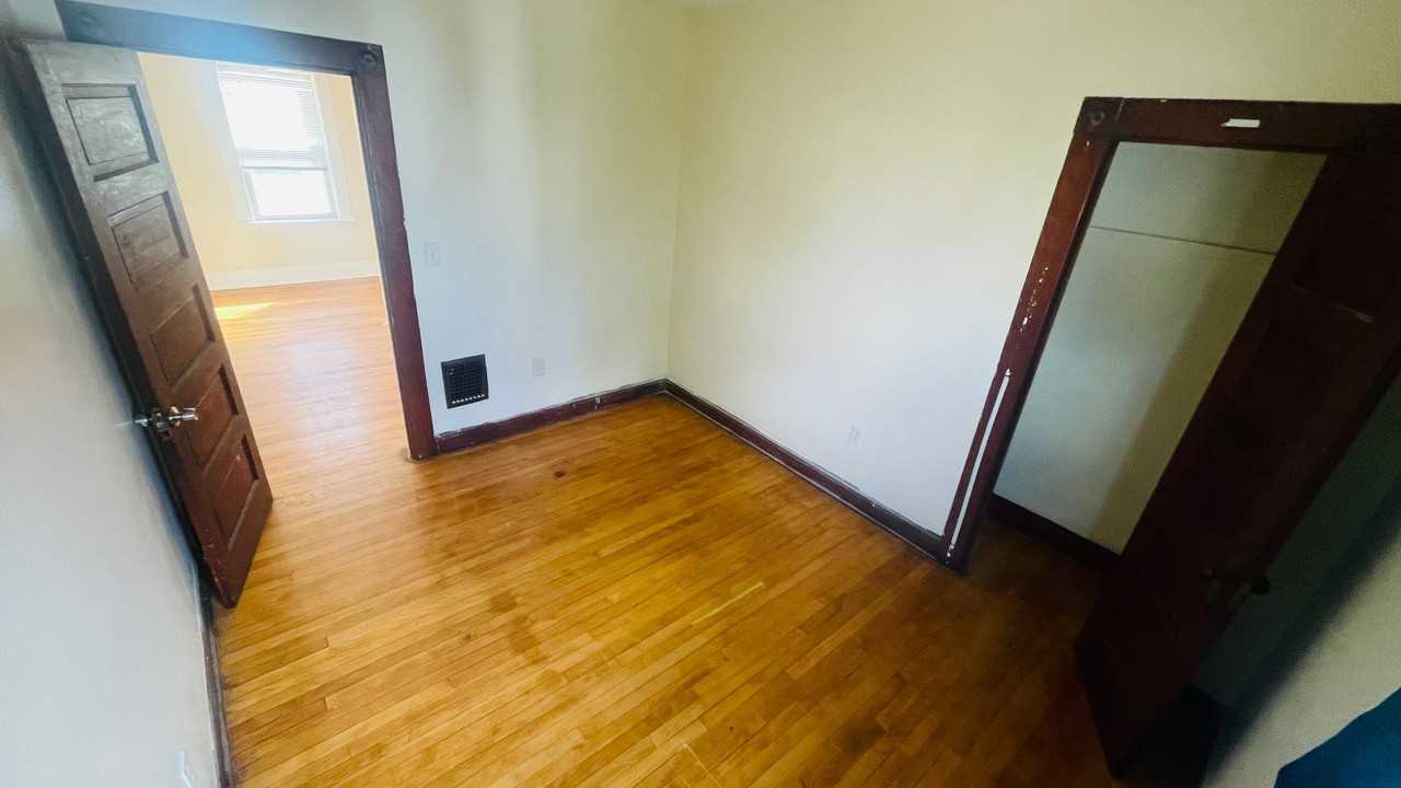 1560 Miller St #2 - Photo 7 of 17