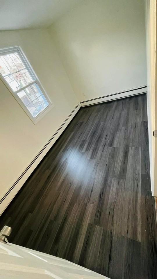1031 Flora St #2 - Photo 2 of 10
