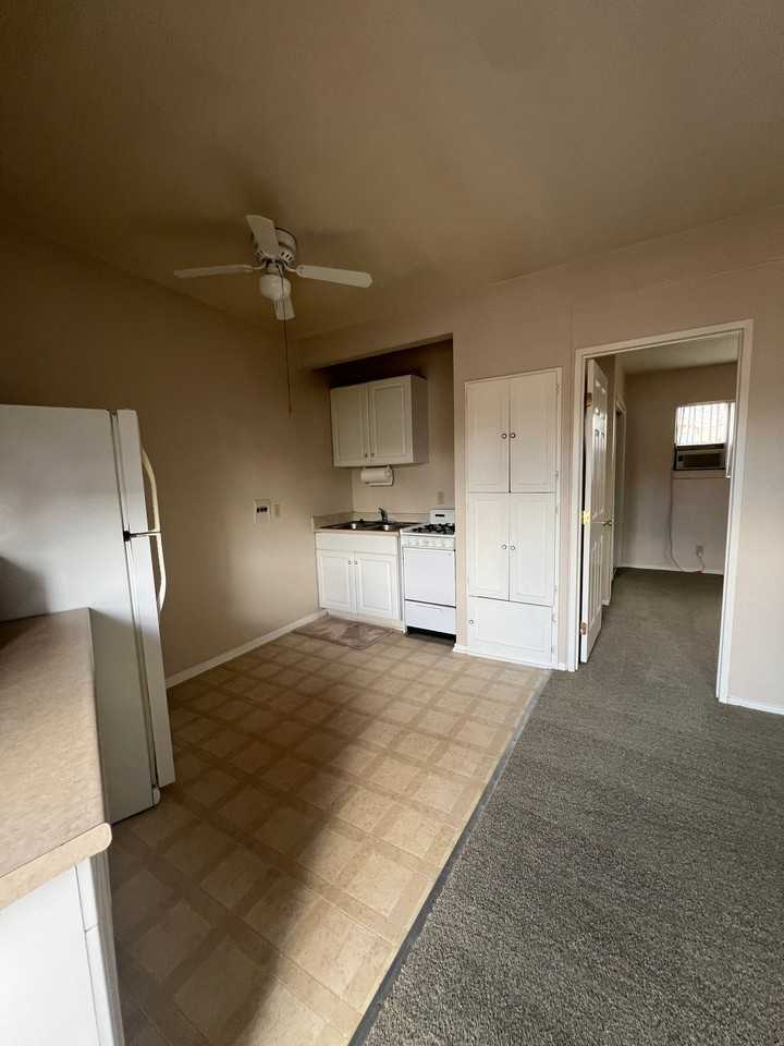 5822 Kingman Ave #H - Photo 4 of 10