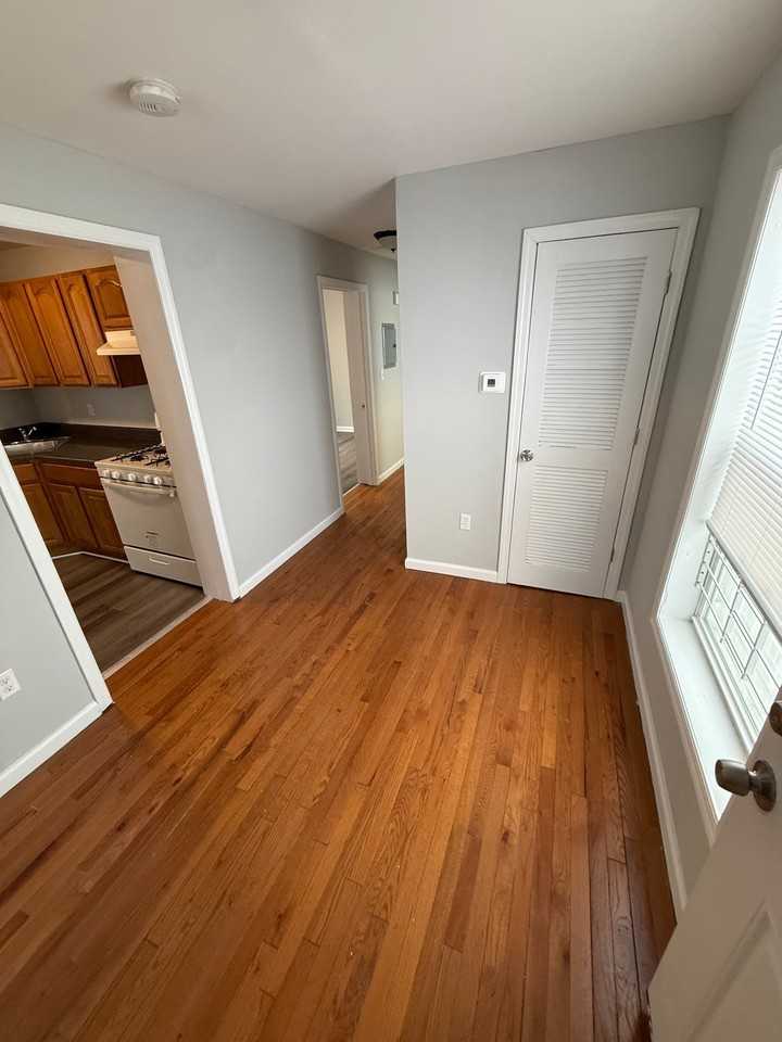 173 Godwin Ave #3 - Photo 3 of 15
