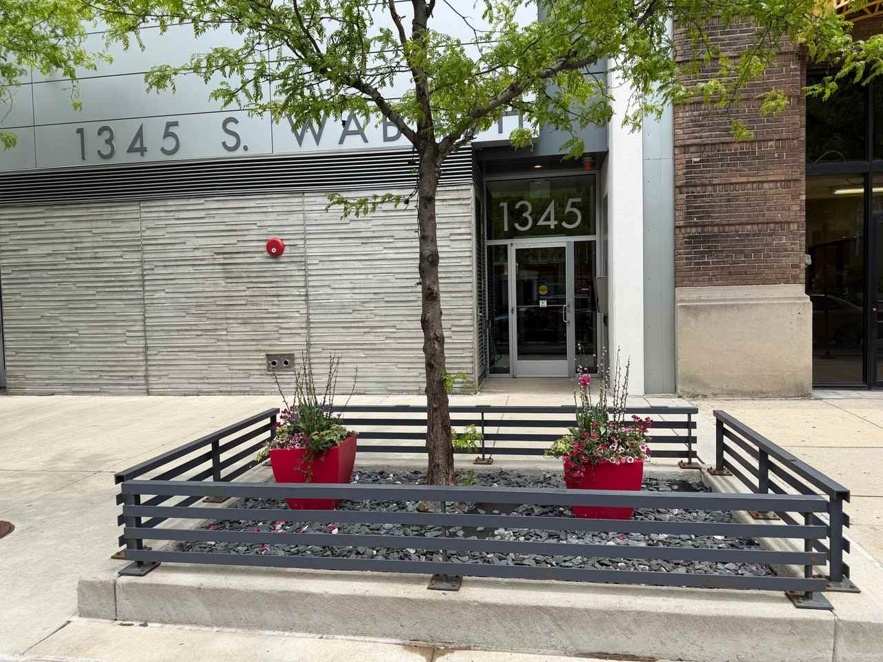 1345 S Wabash Ave