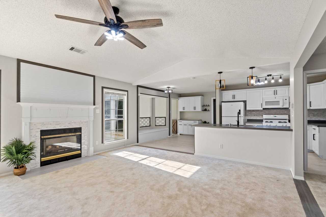 3402 Andrew Dr - Photo 3 of 17