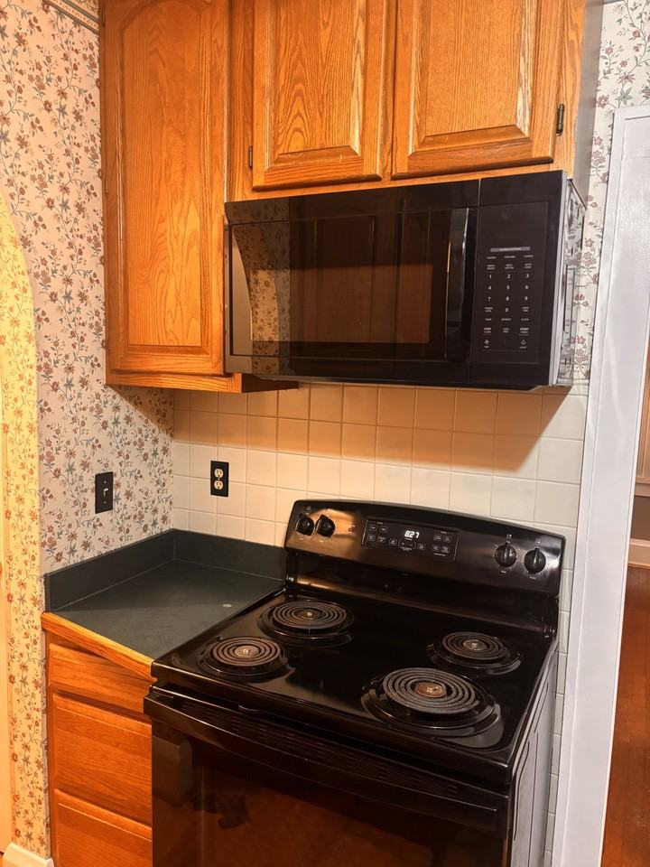 1016 11th St Ne - Photo 4 of 14