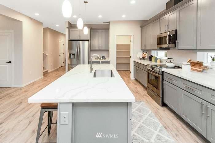 8710 100th St Sw - Photo 3 of 5