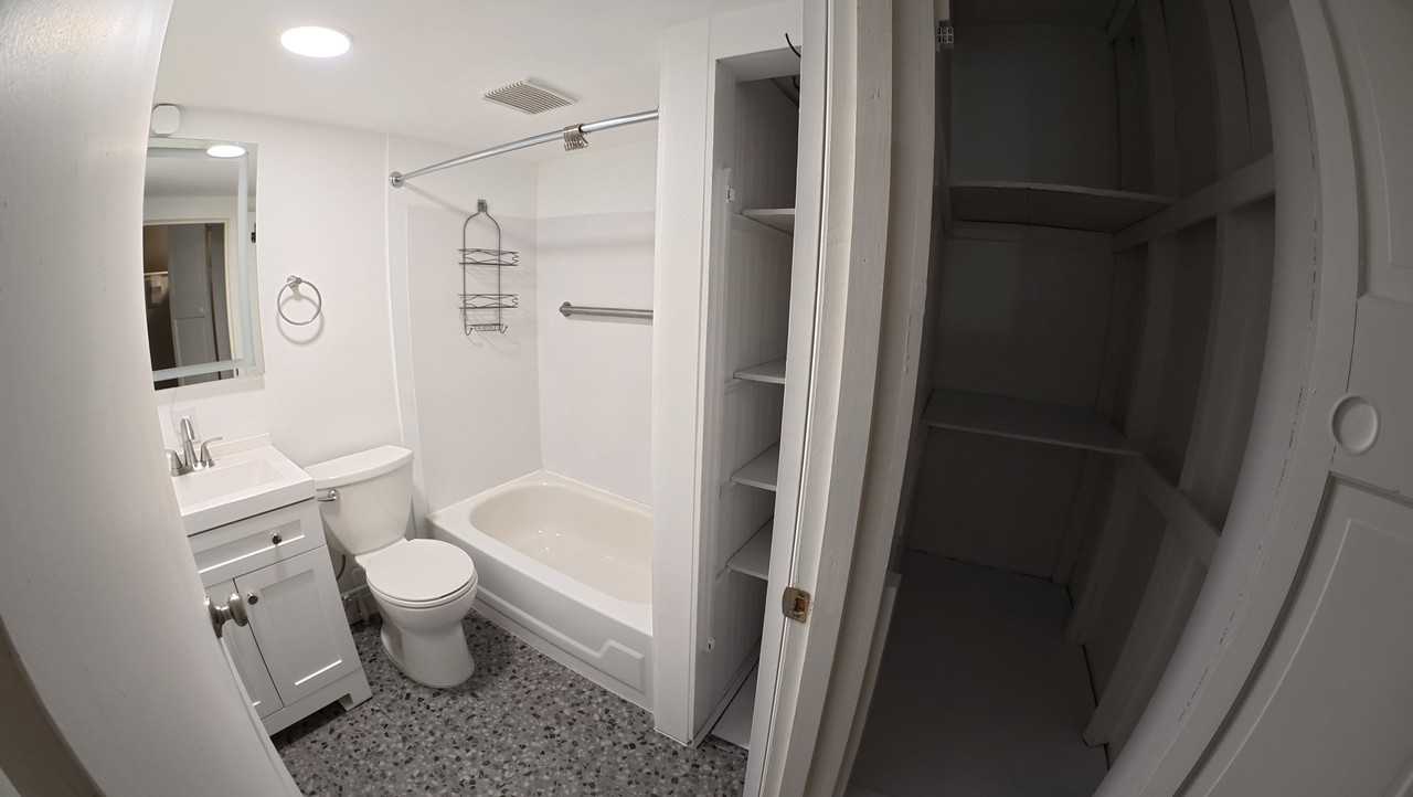 345 Summer St #B - Photo 5 of 8