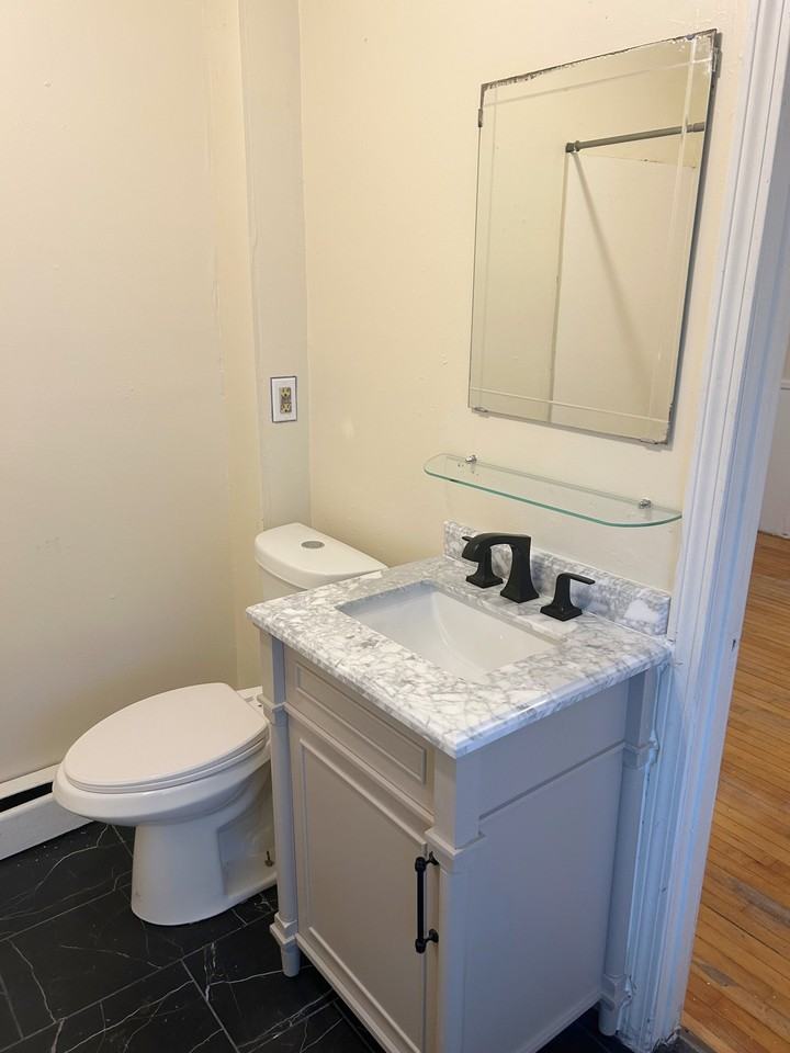 351 Washington St #1 - Photo 7 of 15