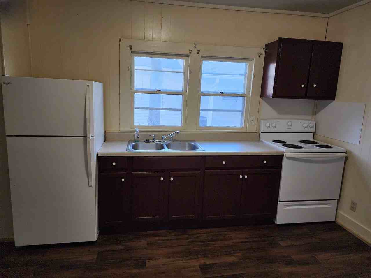 418 Matthews Ave #2 - Photo 3 of 8