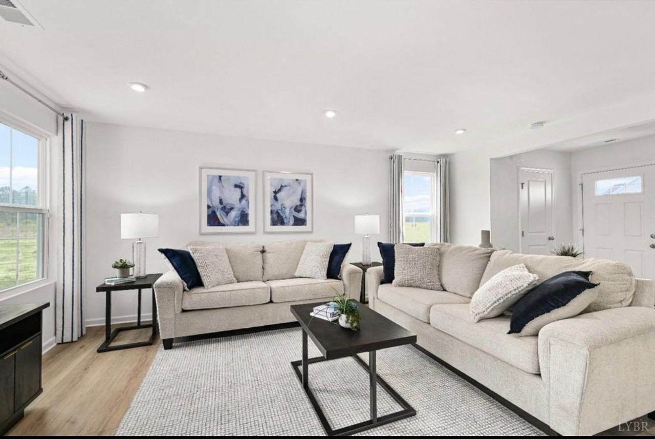 102 Grove Hill Ter - Photo 6 of 12