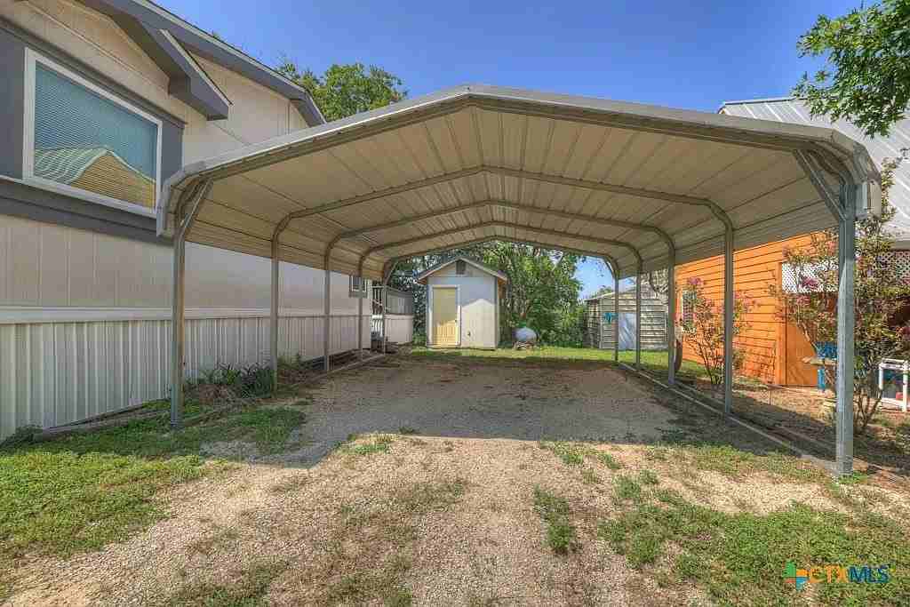 238 Global Dr - Photo 3 of 18