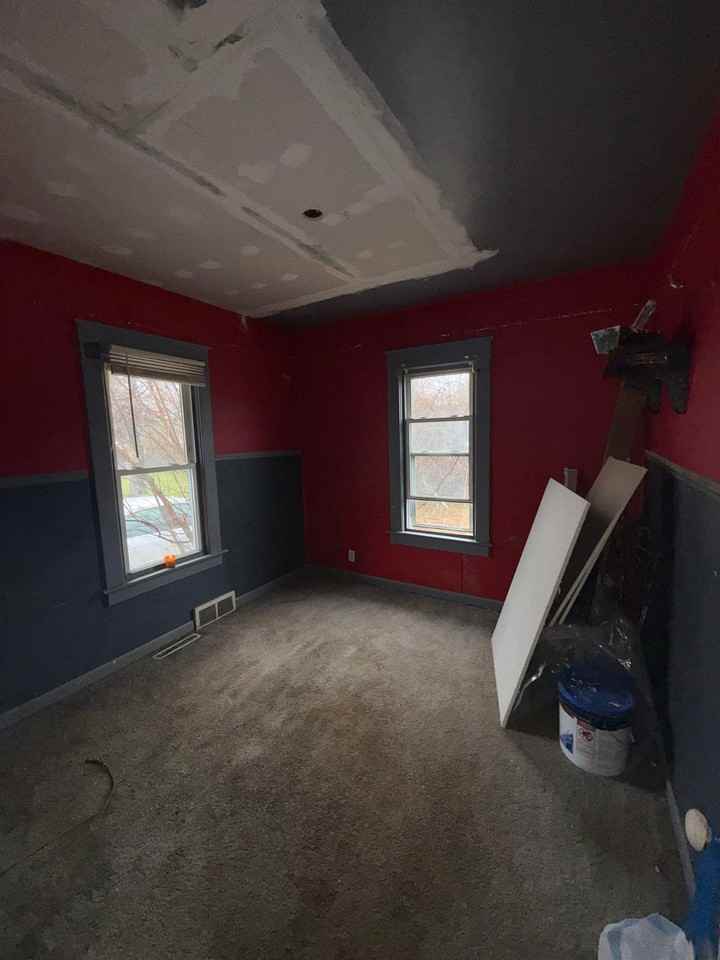 2433 Pennsylvania Ave - Photo 6 of 11