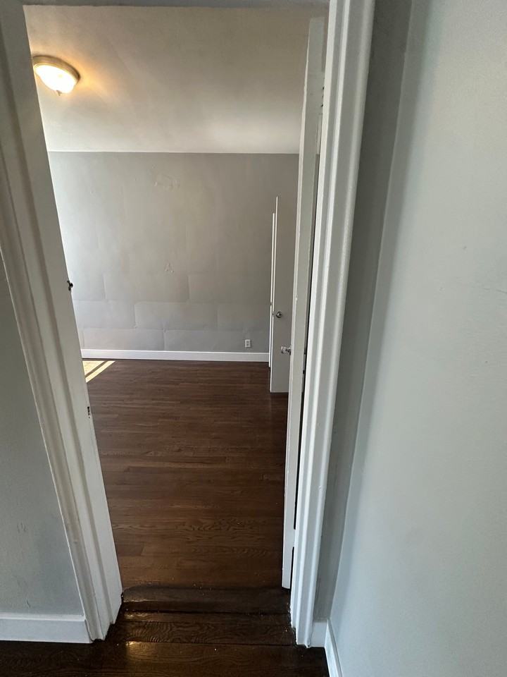 85 Easton Ave #4E - Photo 5 of 8