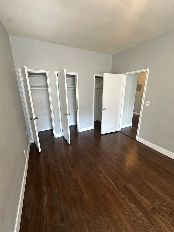 85 Easton Ave #4E - Photo 6 of 8