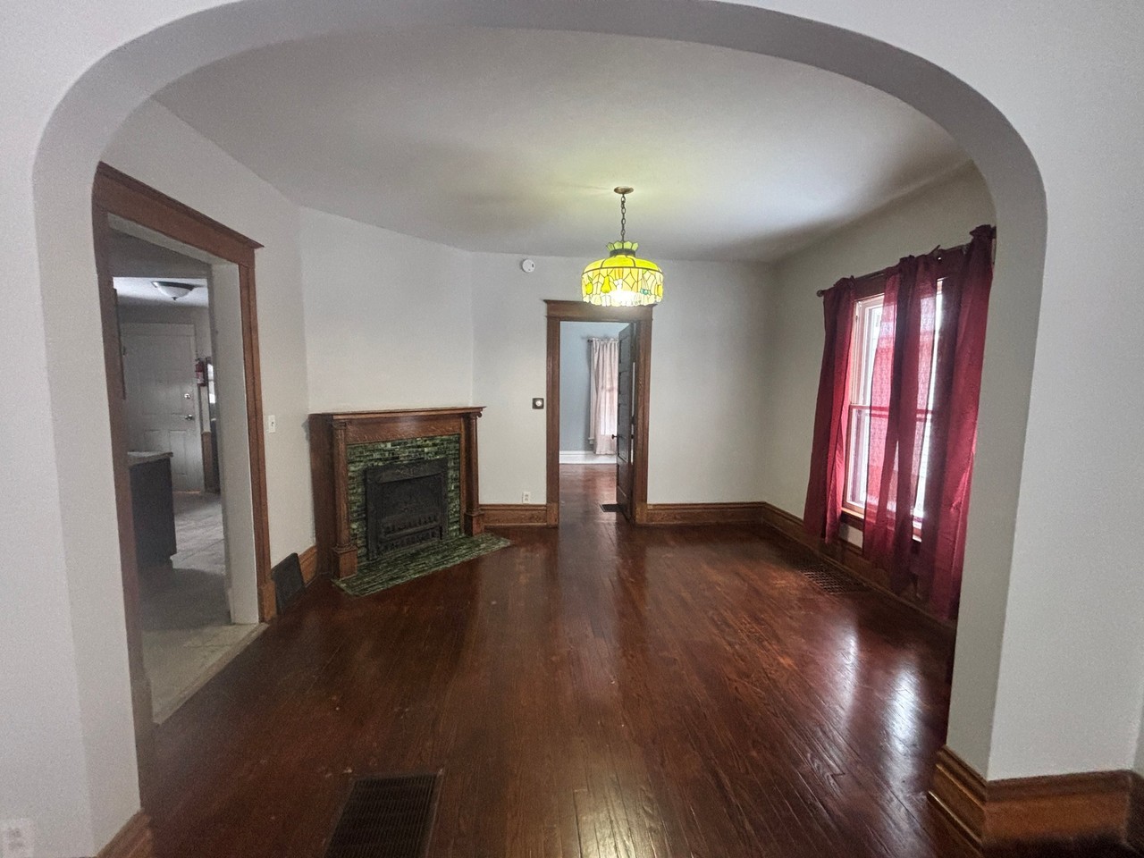 609 E Stockbridge Ave #1 - Photo 4 of 14