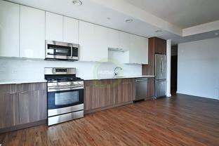 688 N Wells St - Photo 1 of 1