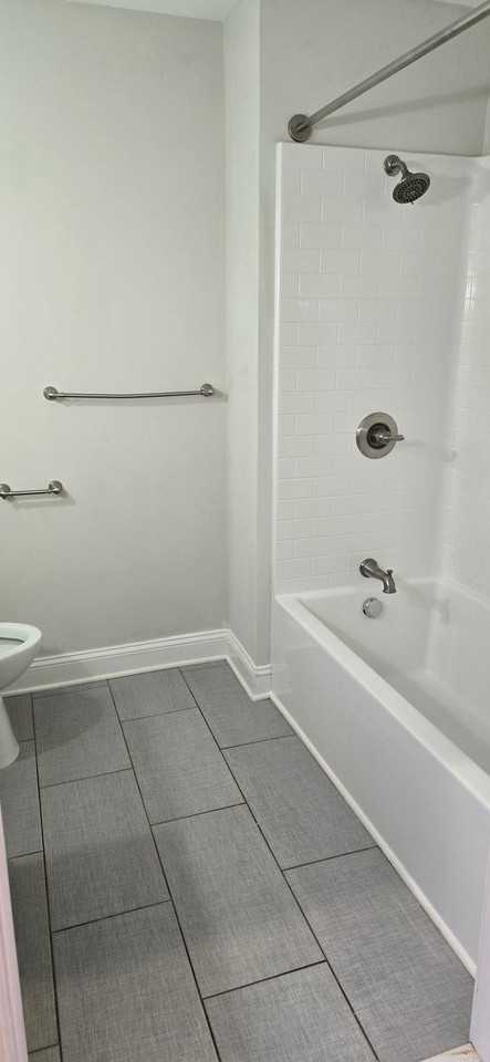148 Clinton St #3B - Photo 5 of 8