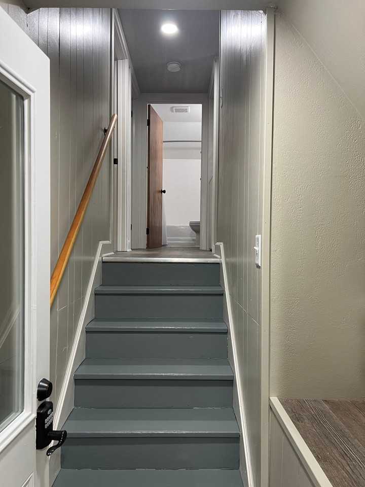 1206 1/2 Pershing St #2 - Photo 4 of 15