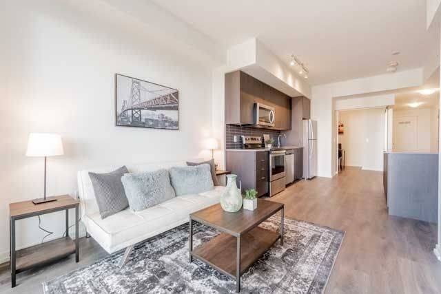 3237 Bayview Avenue - Photo 2 of 6