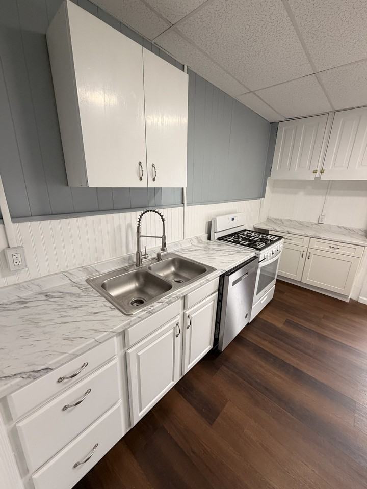 2509 Oak Ave #NA - Photo 7 of 14